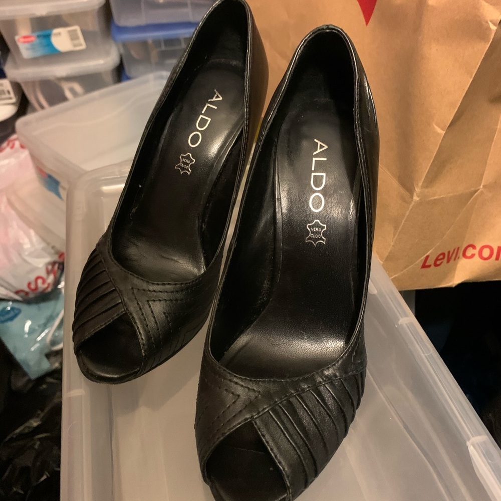 Aldo heels in all leather